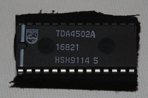 TDA4502A SMALL SIGNAL COMBINATION IC FOR COLOUR TV DIP-28