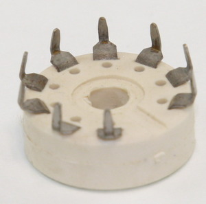 RR-9 Rørsokkel 9-pin for printmontage