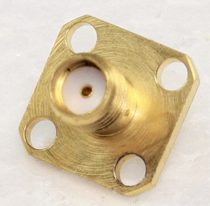 SMA-KFD-BRUGT SMA-Female 4-Hole Flange - Panel Mount Coaxial Connector (Brugte)