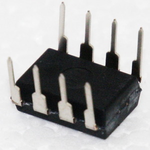 LM555CN Timer NMOS DIP8